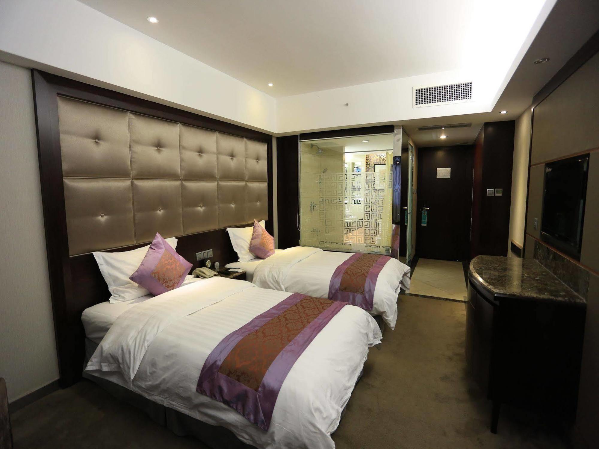 Jin'Gu Hotel Харбин Екстериор снимка